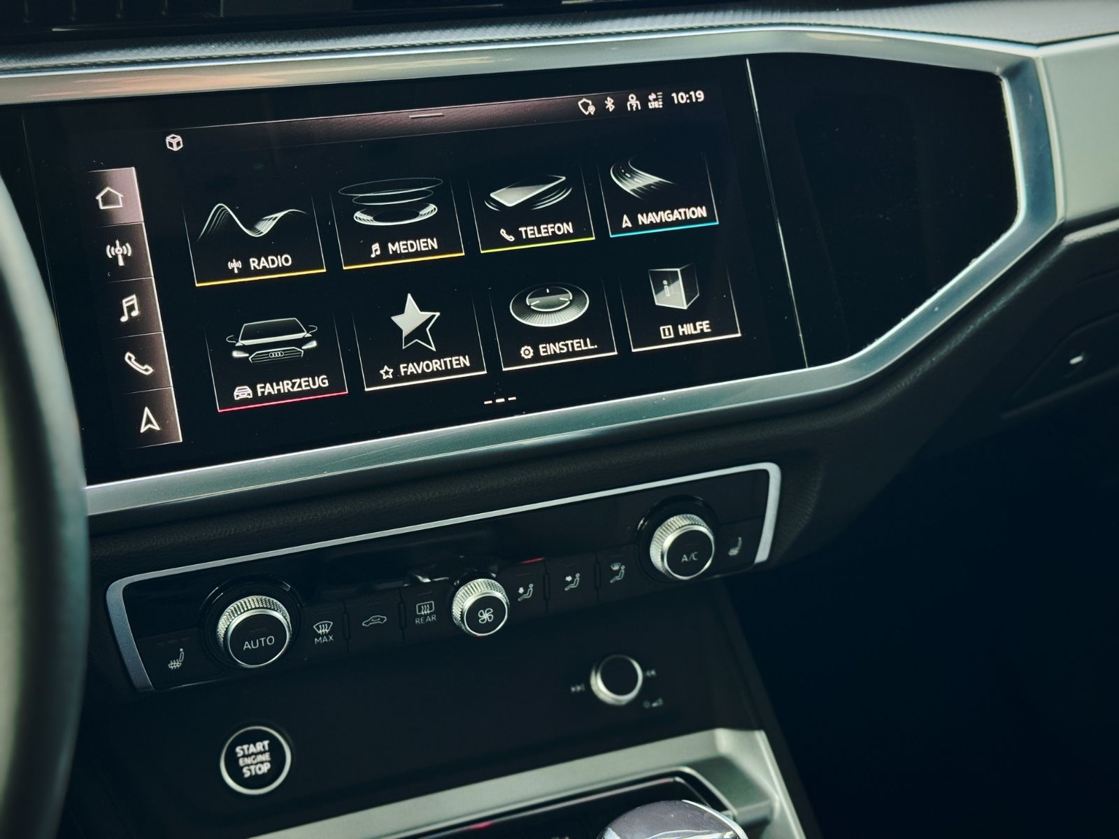 Fahrzeugabbildung Audi Q3 Sportback 35 TDI Quattro S-Line*PANO|AHK|NAV*