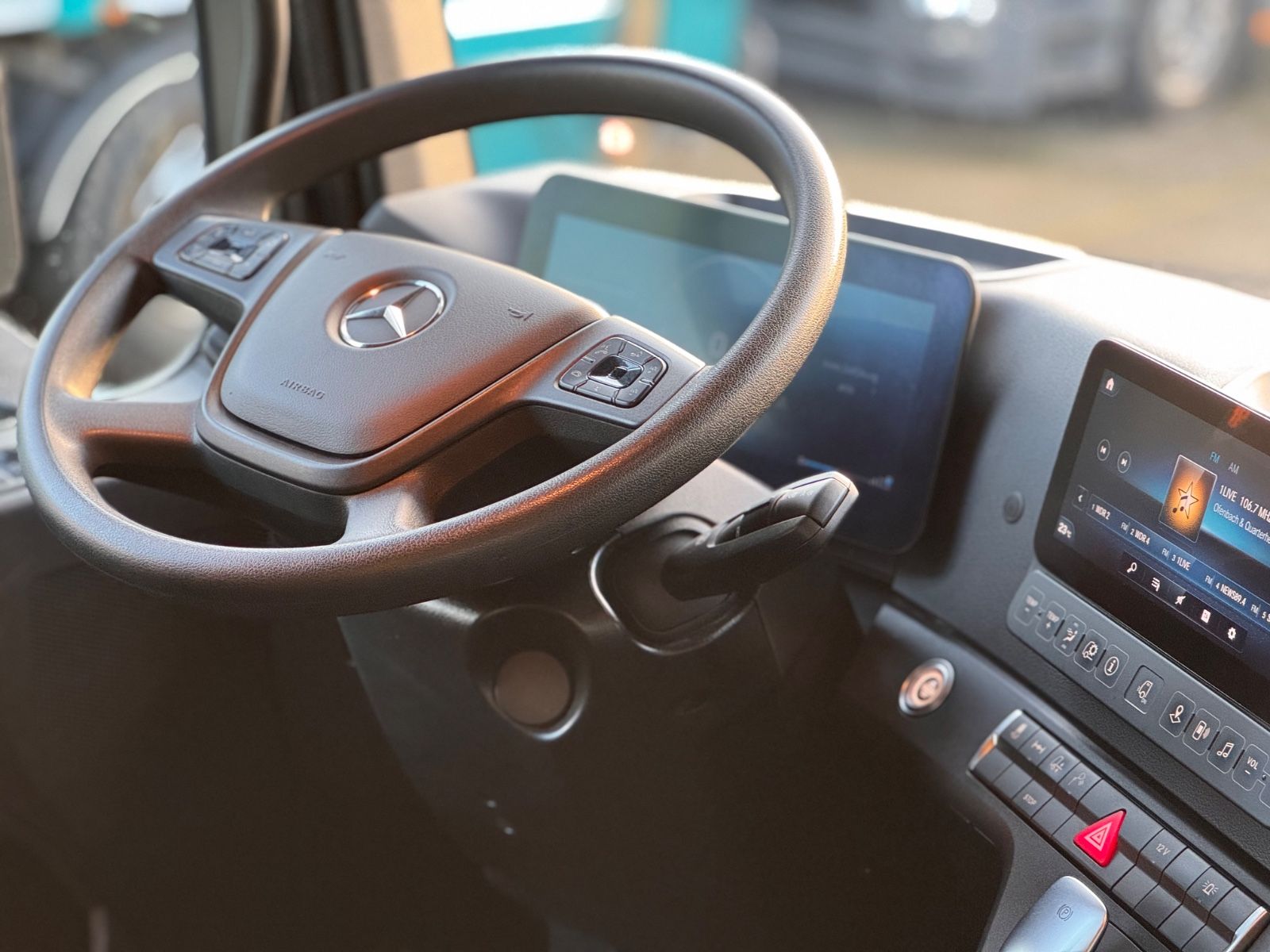 Fahrzeugabbildung Mercedes-Benz 1846 Actros 5  Hydr. Kipper / Walkingfloor 2-Weg