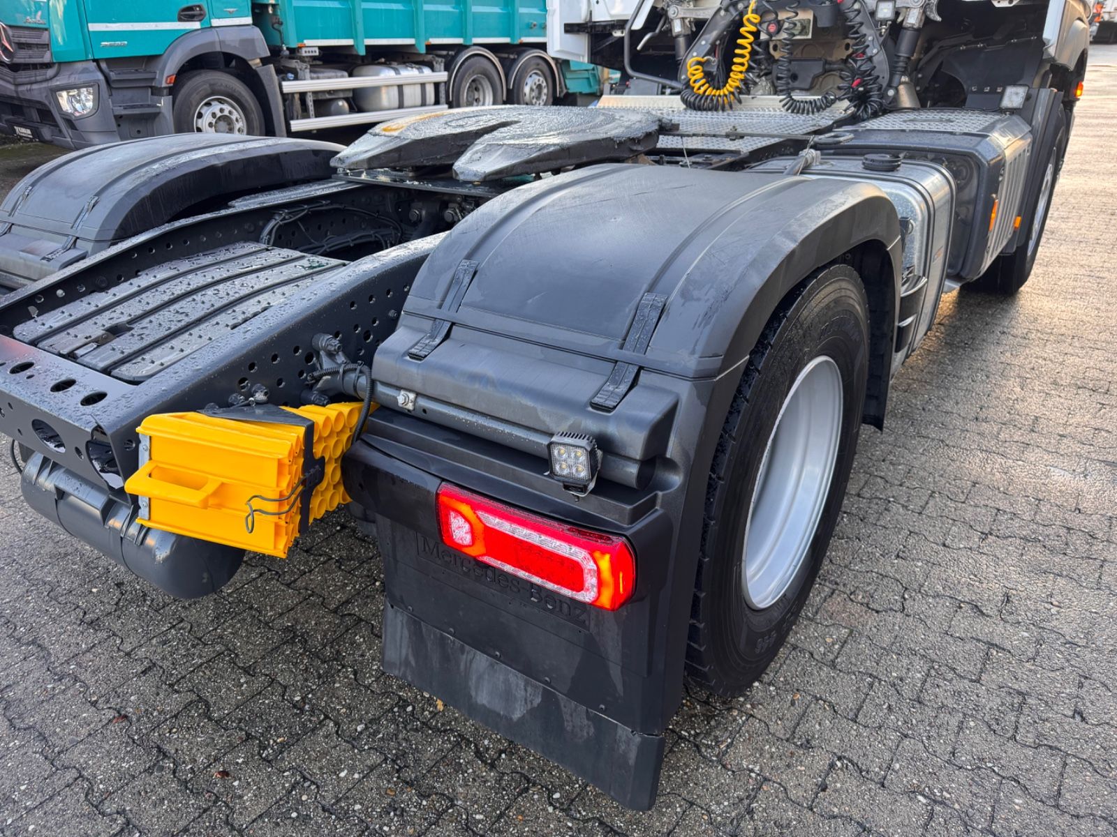 Fahrzeugabbildung Mercedes-Benz 1846 Actros 5  Hydr. Kipper / Walkingfloor 2-Weg