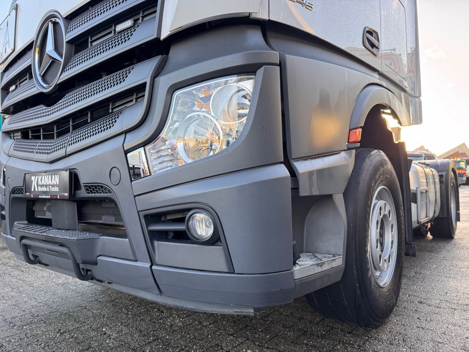 Fahrzeugabbildung Mercedes-Benz 1846 Actros 5  Hydr. Kipper / Walkingfloor 2-Weg