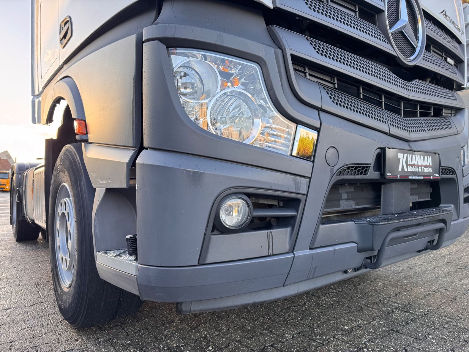 Fahrzeugabbildung Mercedes-Benz 1846 Actros 5  Hydr. Kipper / Walkingfloor 2-Weg