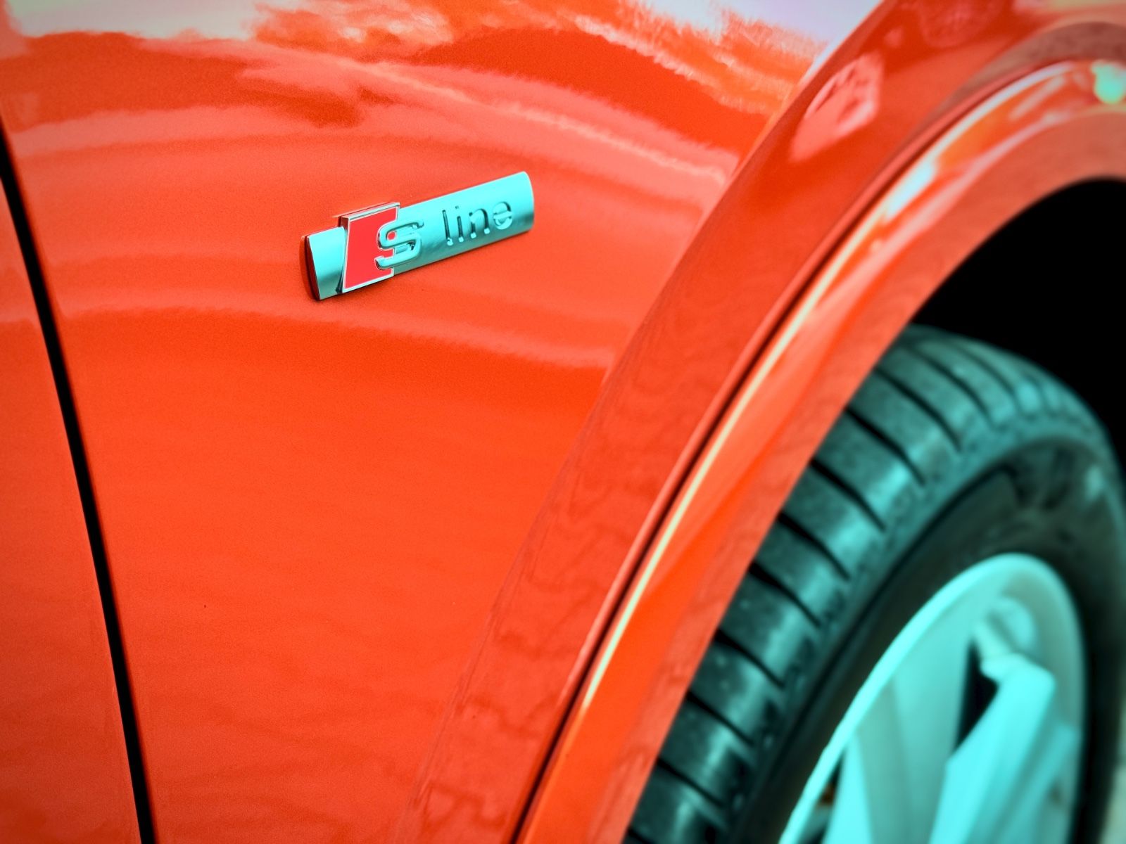 Fahrzeugabbildung Audi Q2 30 TDI S-Tronic Sport *LED|NAVI|PDC|S-LINE*