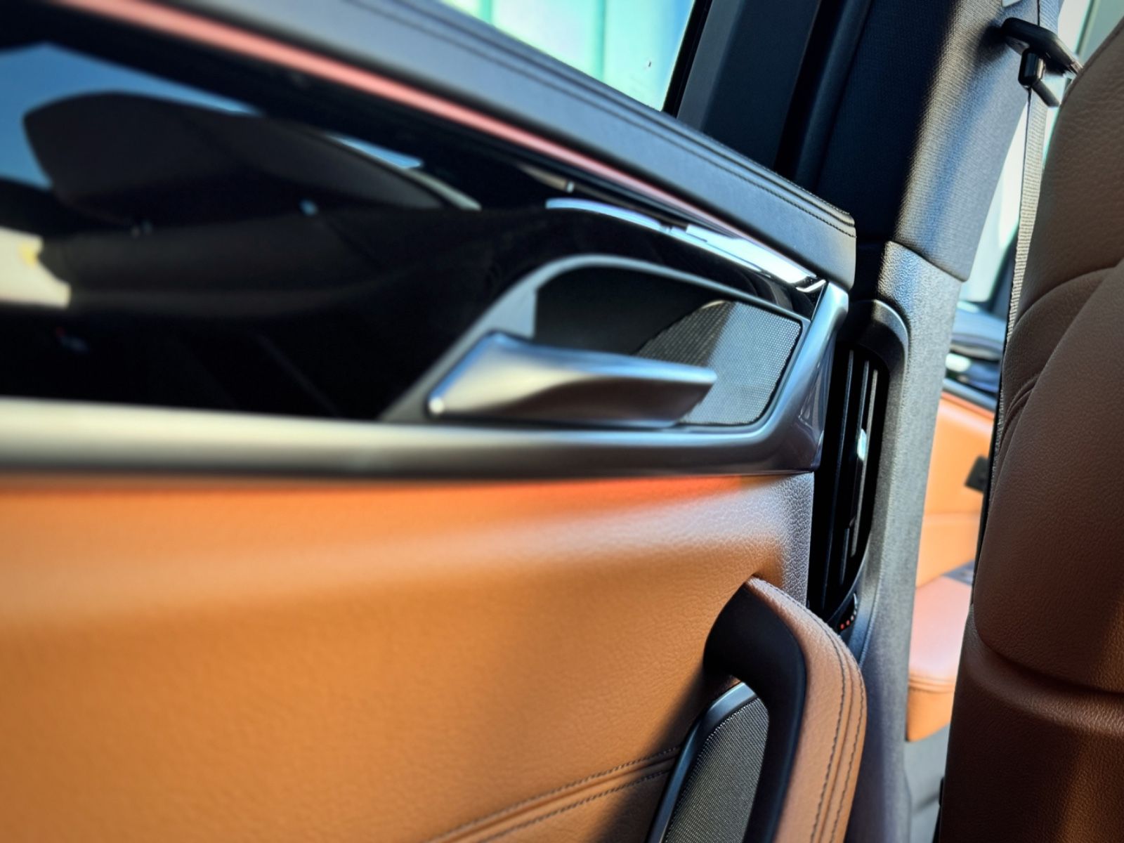 Fahrzeugabbildung BMW 540d xDrive Touring Luxury Line*PANO|AHK|HEADUP*