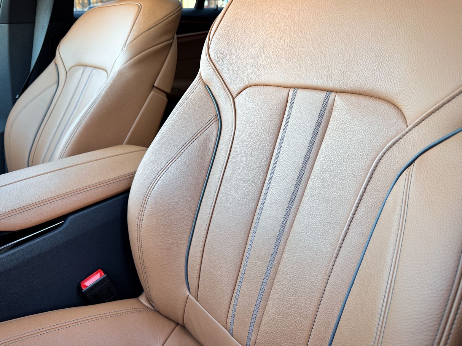 Fahrzeugabbildung BMW 540d xDrive Touring Luxury Line*PANO|AHK|HEADUP*