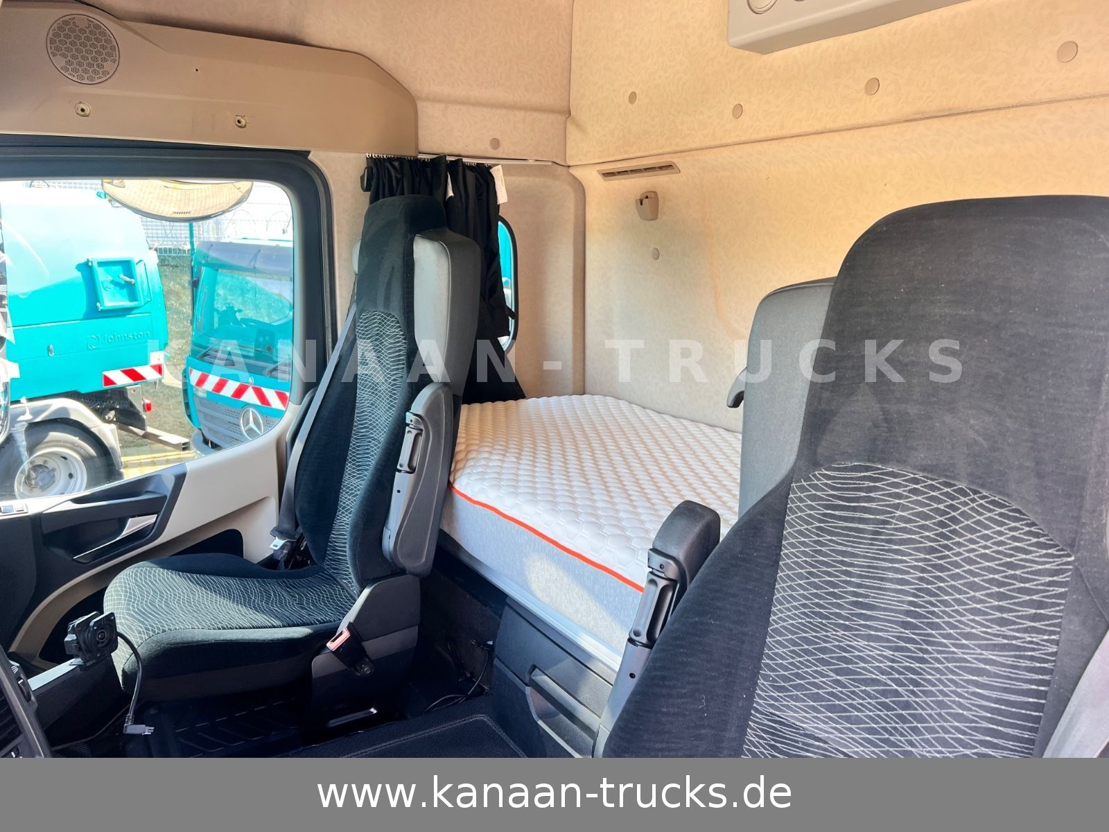 Fahrzeugabbildung Mercedes-Benz 1846 LS Actros L StreamSpace Hydraulik