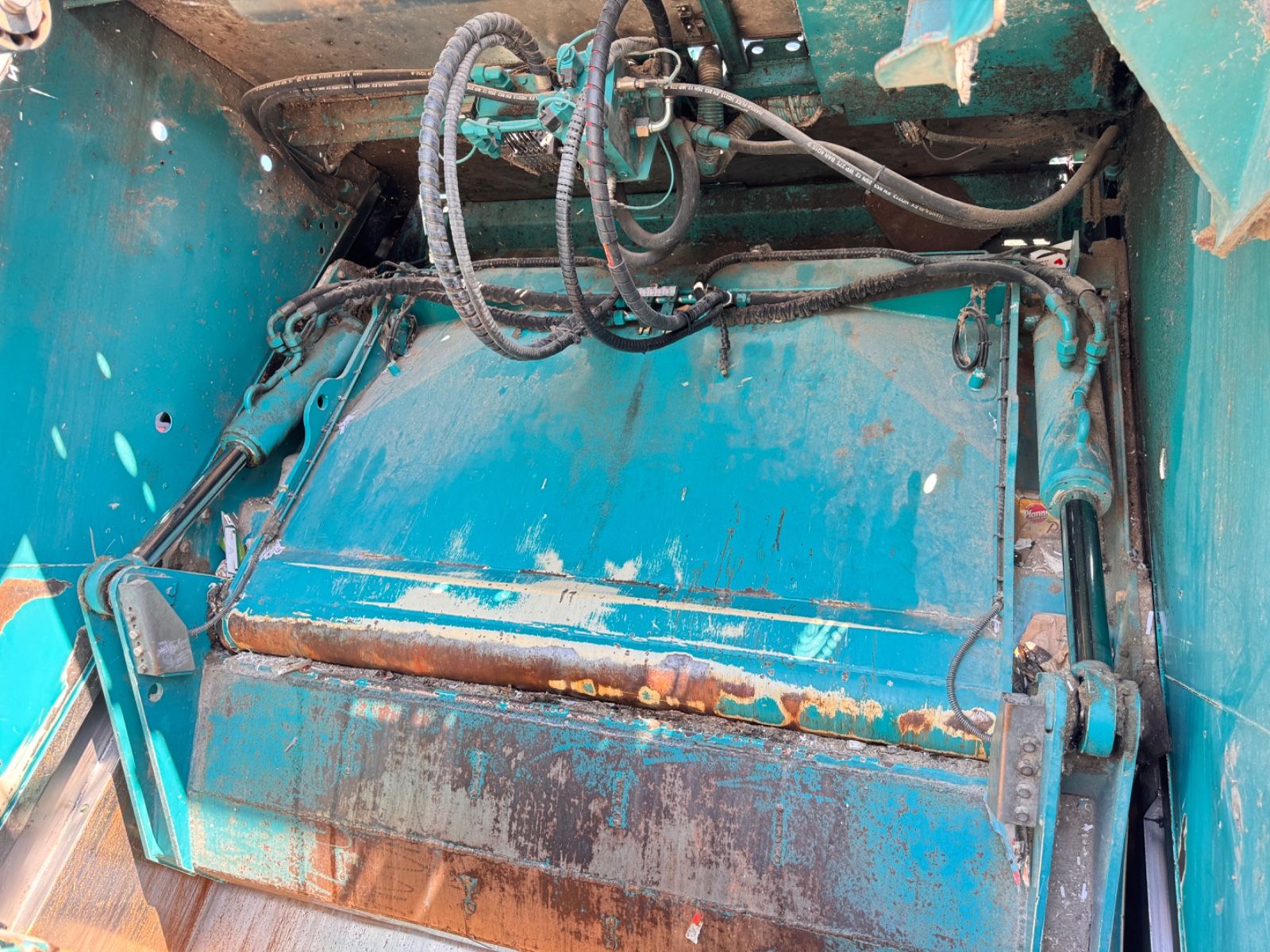 Fahrzeugabbildung Mercedes-Benz 2533 Antos Müllwagen Zöller ATM bei 90Tkm