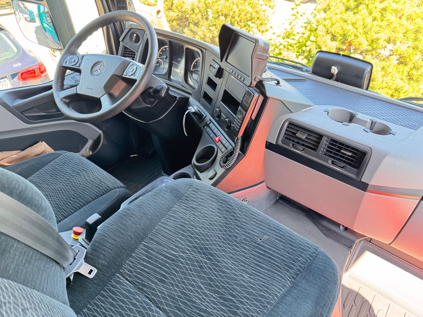 Fahrzeugabbildung Mercedes-Benz 2533 Antos Müllwagen Zöller ATM bei 90Tkm