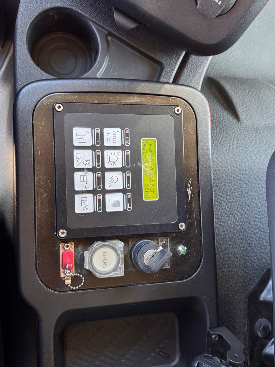 Fahrzeugabbildung Mercedes-Benz 2533 Antos Müllwagen Zöller ATM bei 90Tkm