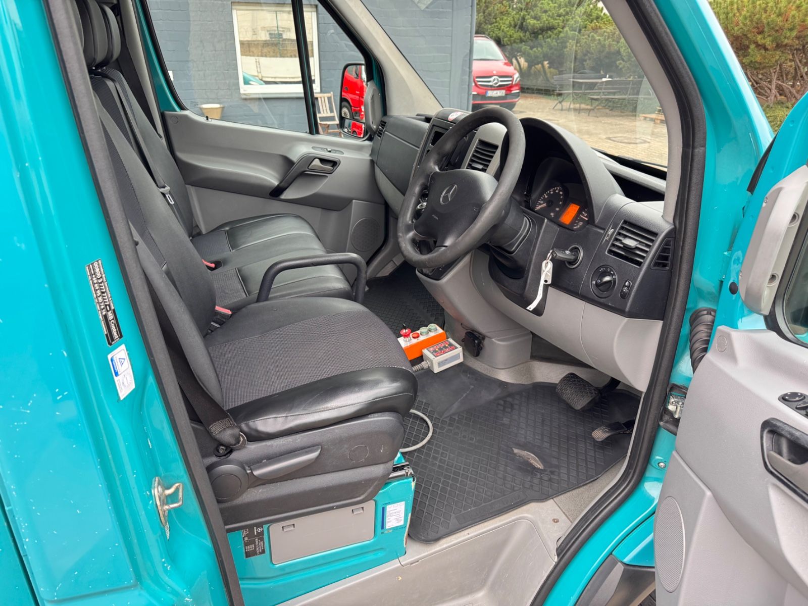 Fahrzeugabbildung Mercedes-Benz 313 CDI Sprinter II Bertsche Müllwagen Tafel