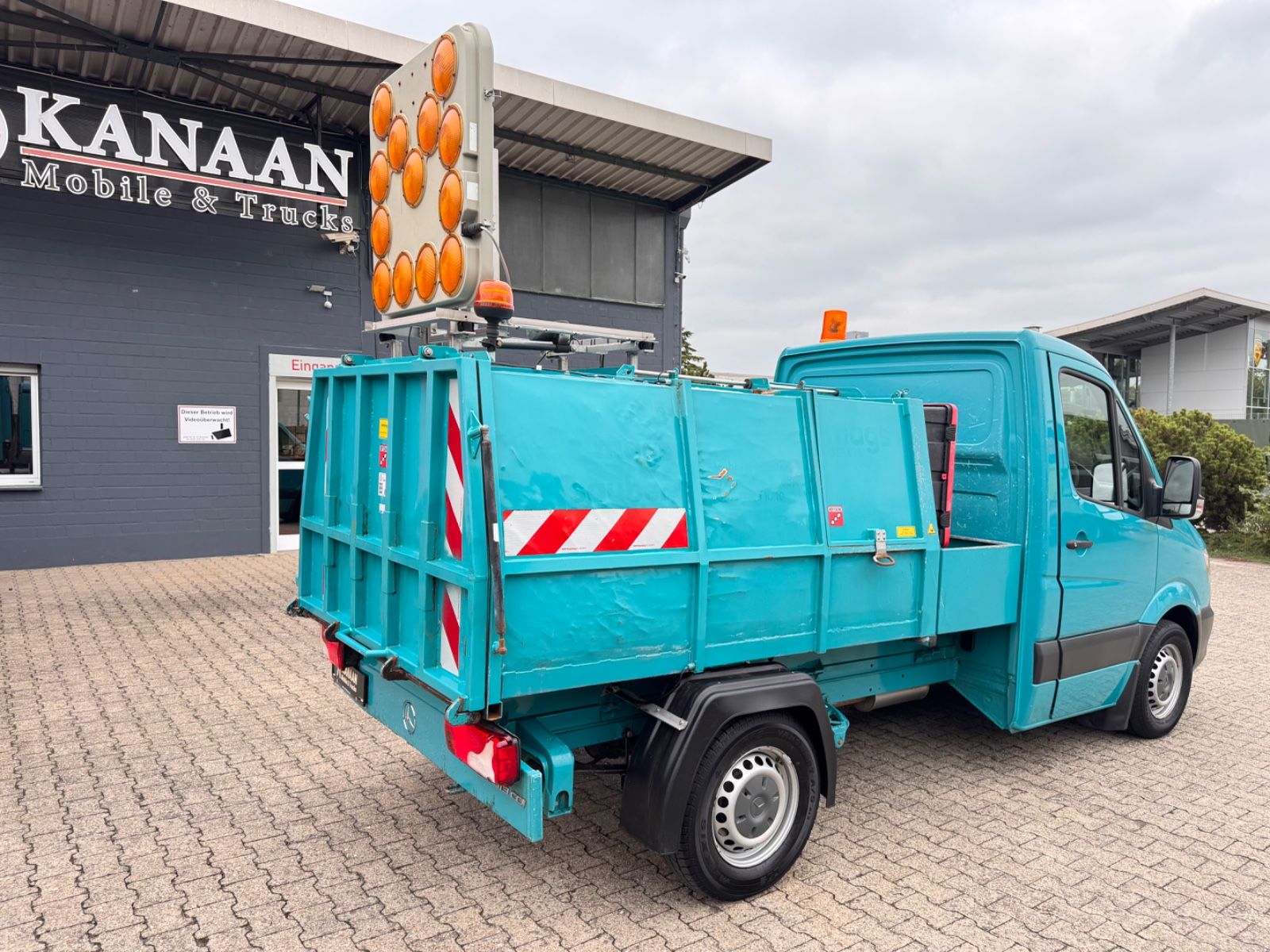 Fahrzeugabbildung Mercedes-Benz 313 CDI Sprinter II Bertsche Müllwagen Tafel