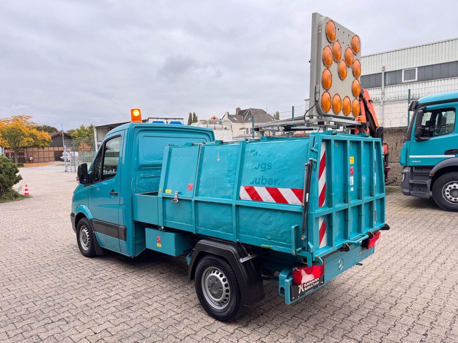 Fahrzeugabbildung Mercedes-Benz 313 CDI Sprinter II Bertsche Müllwagen Tafel