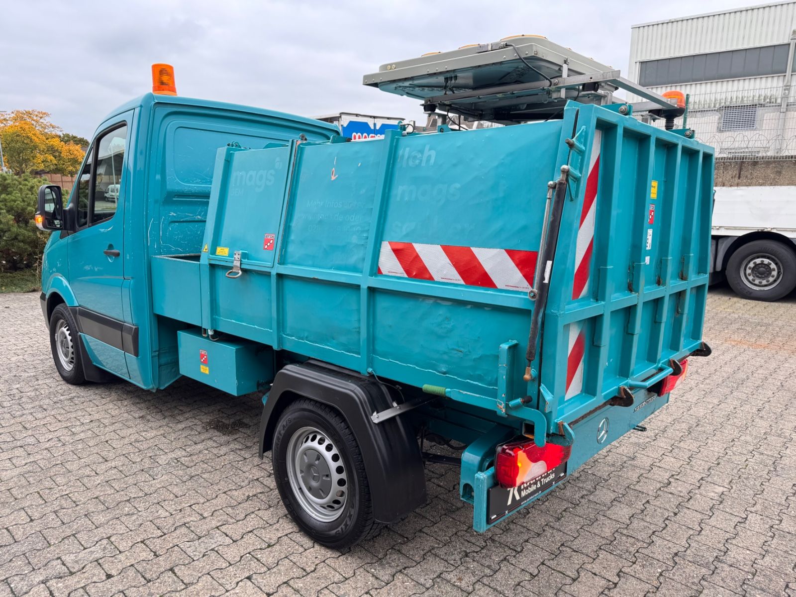 Fahrzeugabbildung Mercedes-Benz 313 CDI Sprinter II Bertsche Müllwagen Tafel
