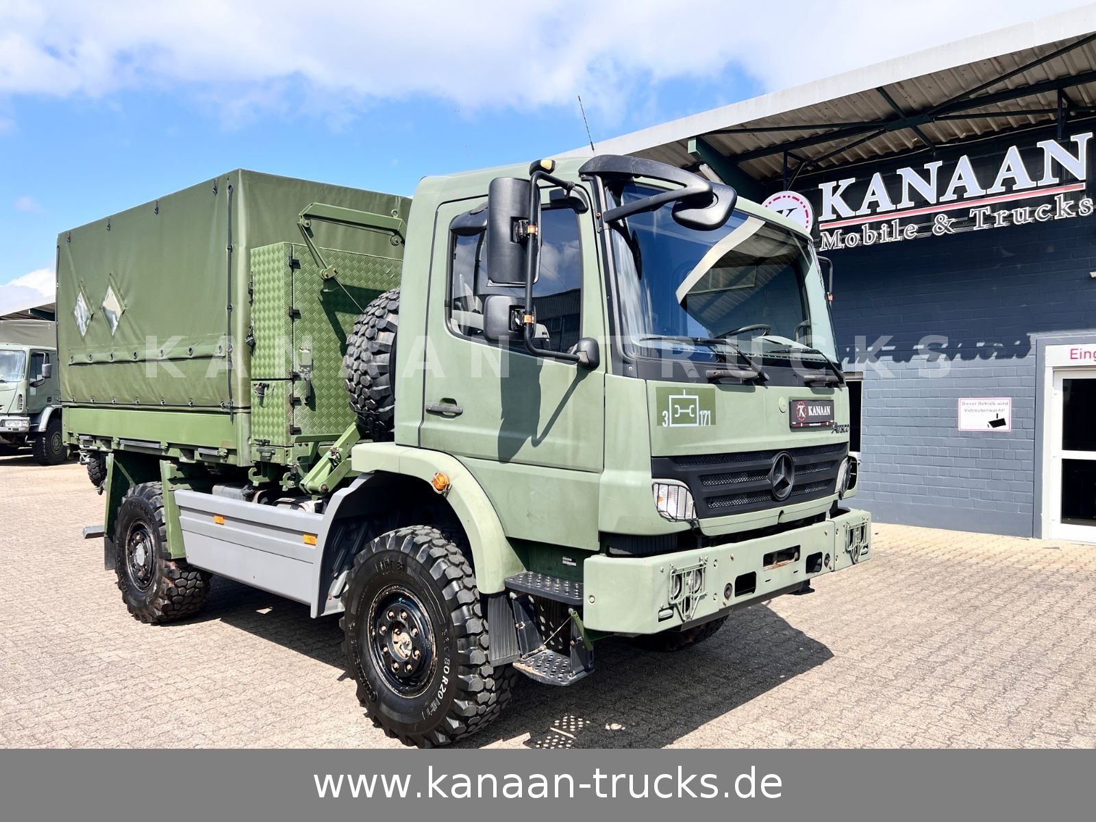 Mercedes-Benz 1018 Atego 4x4 Allrad  Miltär Camper Expedition