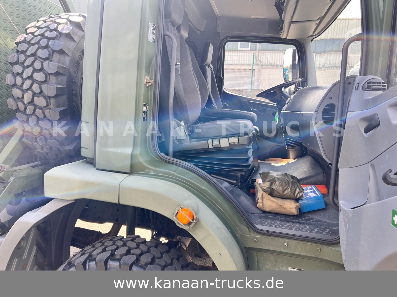 Fahrzeugabbildung Mercedes-Benz 1018 Atego 4x4 Allrad Miltär Camper Expedition