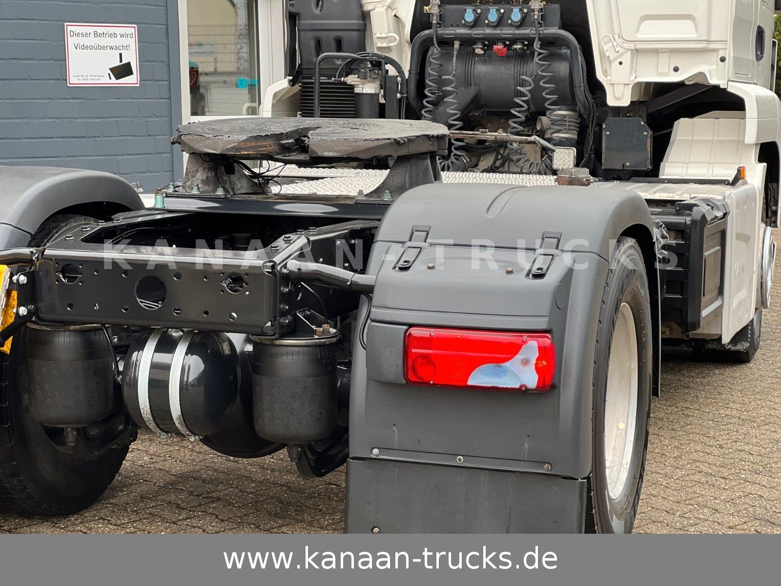 Fahrzeugabbildung MAN TGS 18.470 LX   SILO Kompressor Intarder 7.049Kg