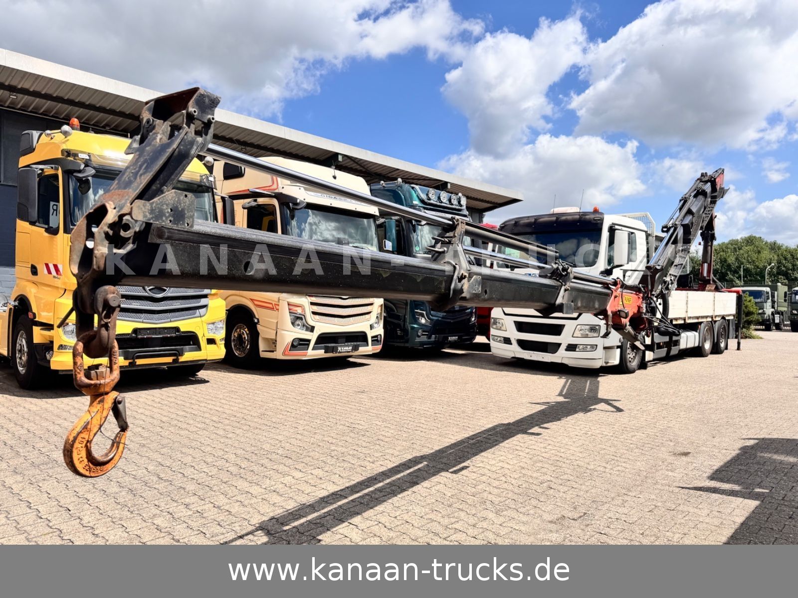 Fahrzeugabbildung MAN 26.480 TGX 6x2 Palfinger 23002 Fly-Jib  ca 21 m