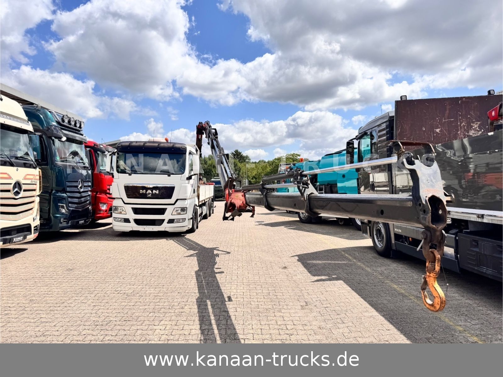 Fahrzeugabbildung MAN 26.480 TGX 6x2 Palfinger 23002 Fly-Jib  ca 21 m