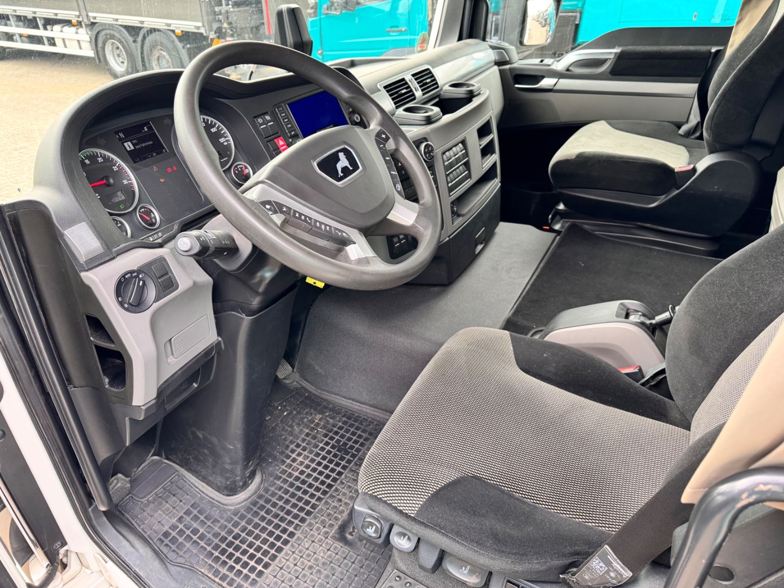 Fahrzeugabbildung MAN 18.470 LX  TGS Hydraulik Walkingfloor & Kipper