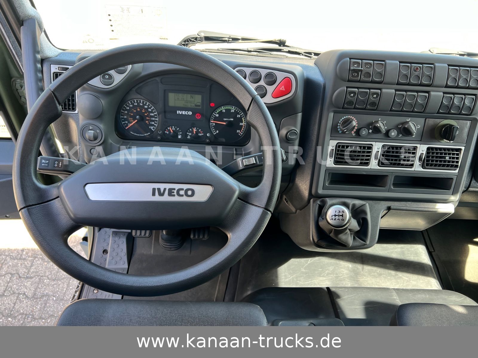 Fahrzeugabbildung Iveco ML100E22WM-BW 4x4 Miltär Camper Exped 19 TKm