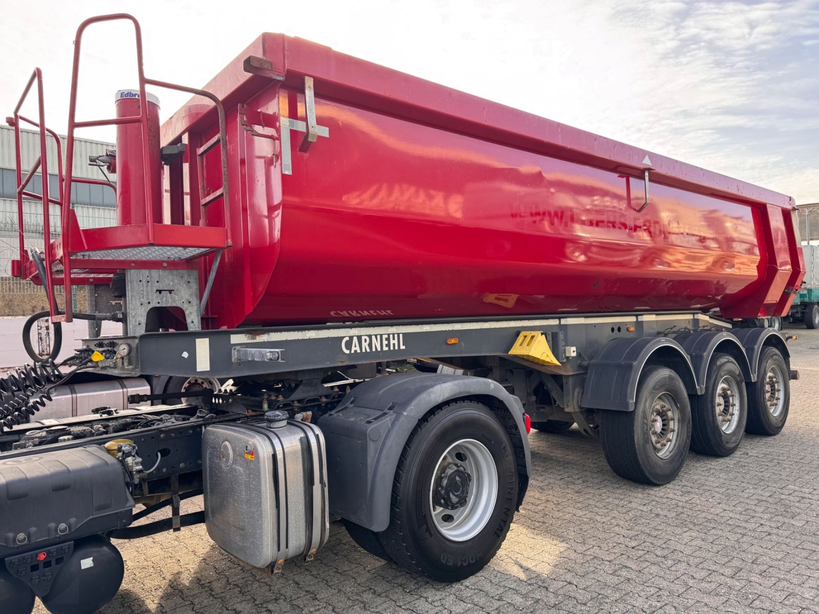 Fahrzeugabbildung Carnehl CHKS /HH  24m³    HARDOX Stahlmulde Liftachse