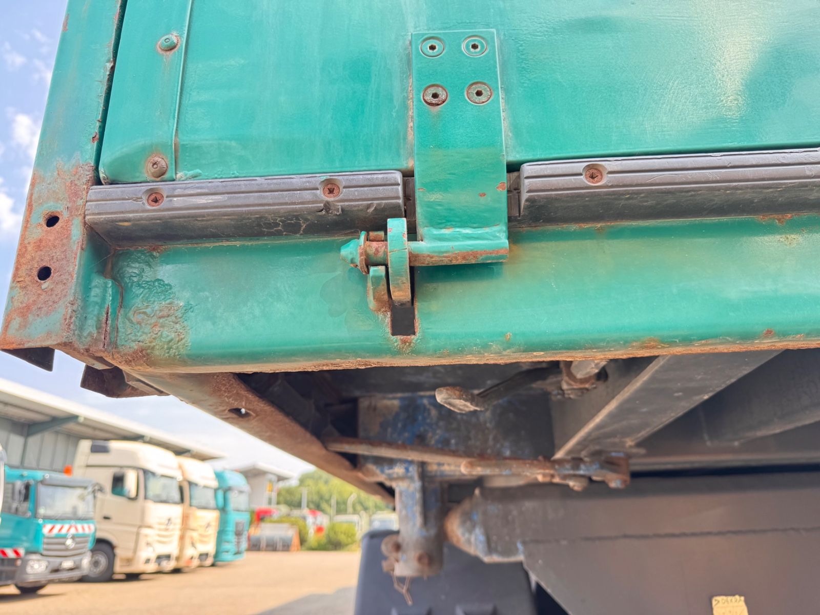 Fahrzeugabbildung Andere KUMMLIN 3-Achs Getreide Kipper 3 Seiten Liftachs