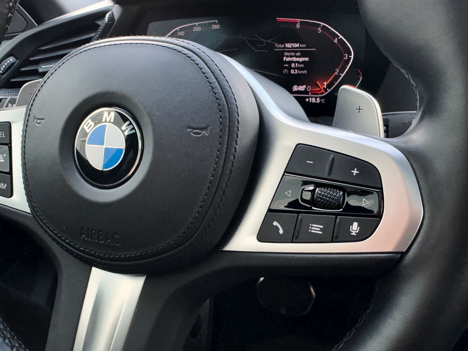Fahrzeugabbildung BMW 220i Gran Coupe M Sport *PANORAMA|LED|HEAD-UP*