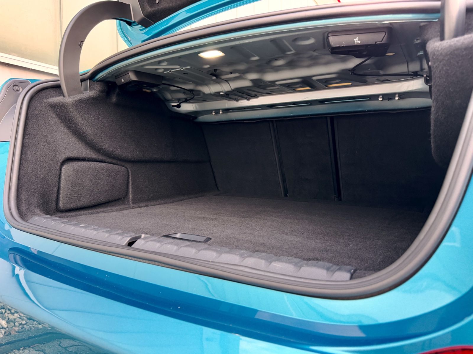 Fahrzeugabbildung BMW 220i Gran Coupe M Sport *PANORAMA|LED|HEAD-UP*