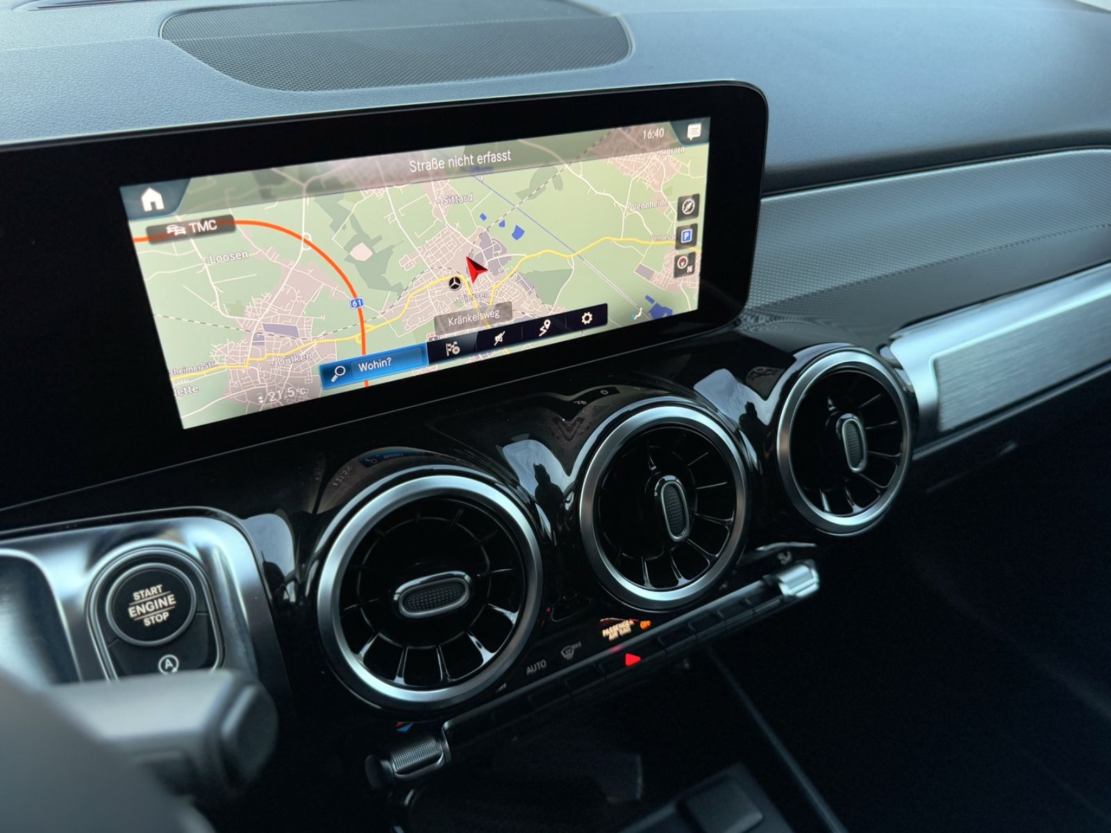 Fahrzeugabbildung Mercedes-Benz GLB 180d Style *CAM|LED|AHK|NAVI*