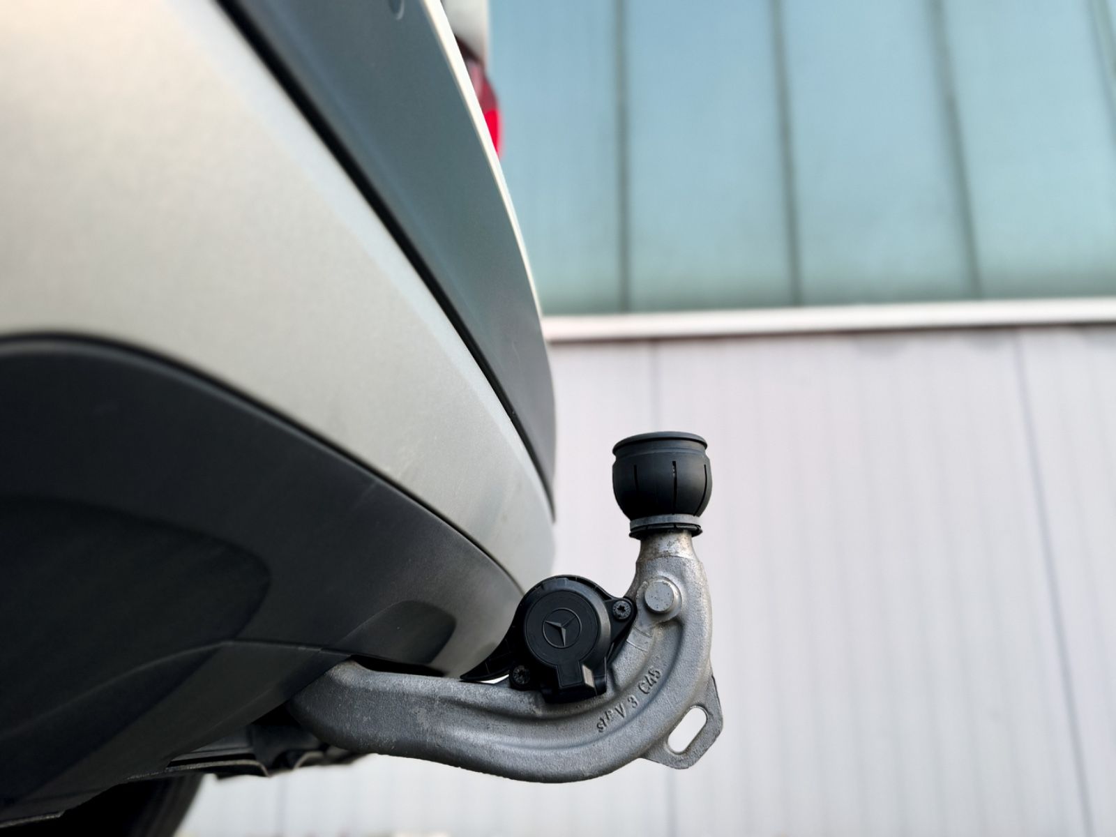 Fahrzeugabbildung Mercedes-Benz GLB 180d Style *CAM|LED|AHK|NAVI*