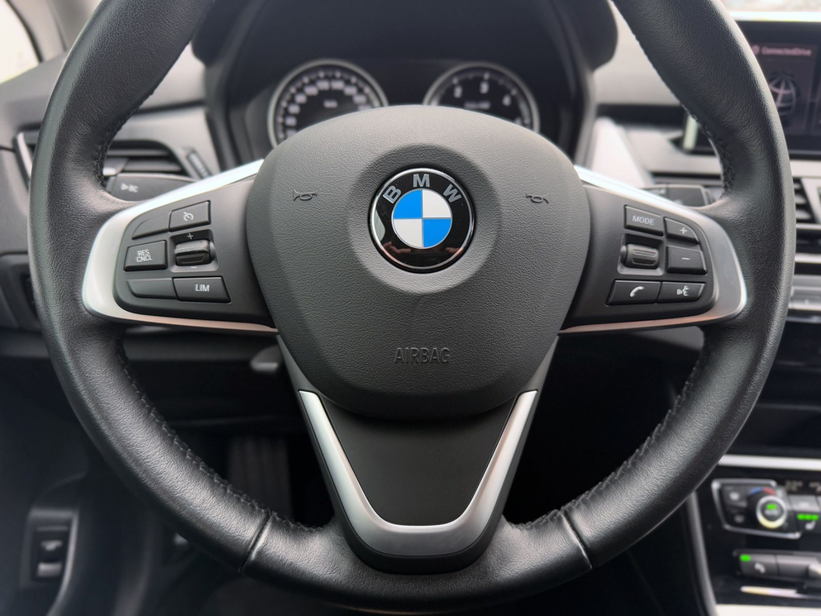 Fahrzeugabbildung BMW 218d Gran Tourer Advantage *CAM|LED|NAVI*