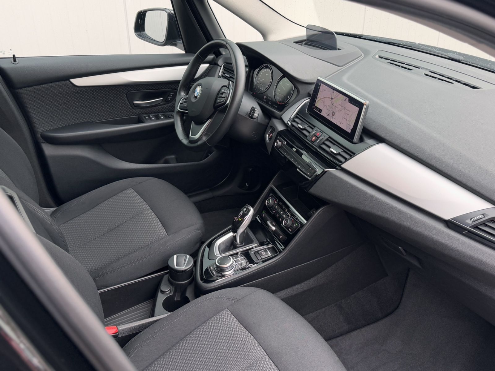 Fahrzeugabbildung BMW 218d Gran Tourer Advantage *CAM|LED|NAVI*