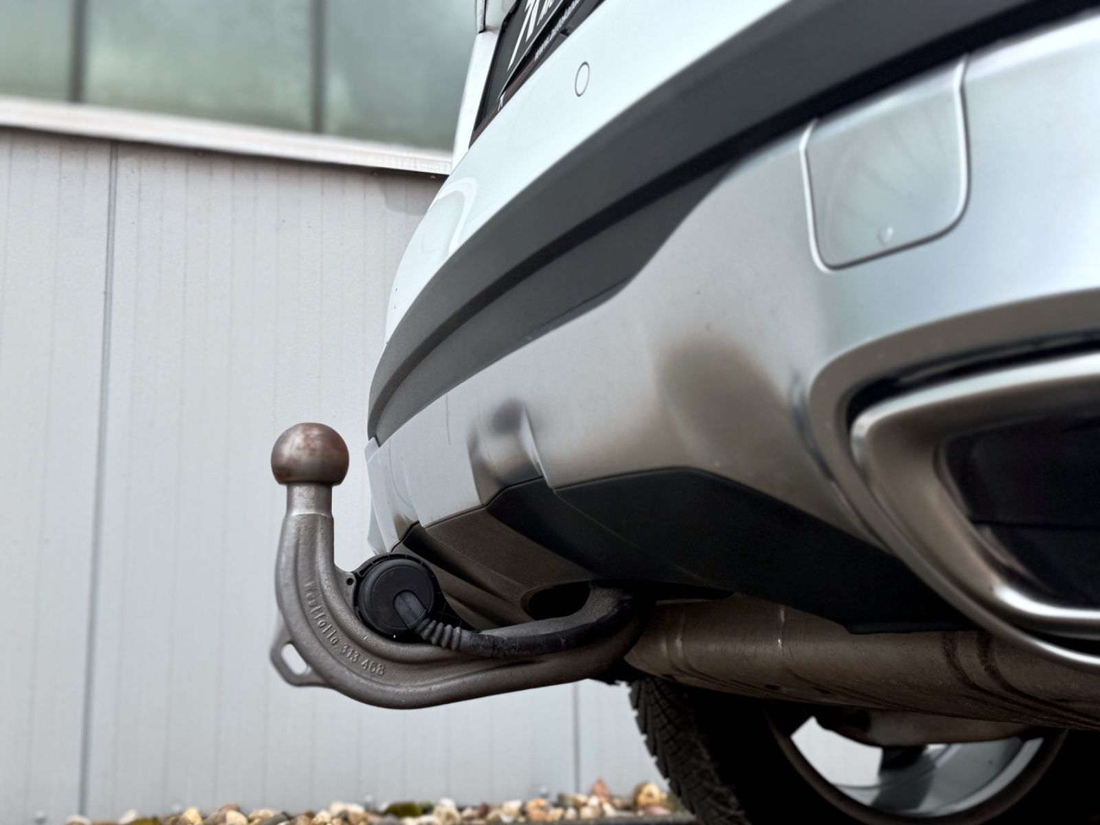 Fahrzeugabbildung Mercedes-Benz GLA 180 Urban *PANORAMA|LED|NAVI|CAM*