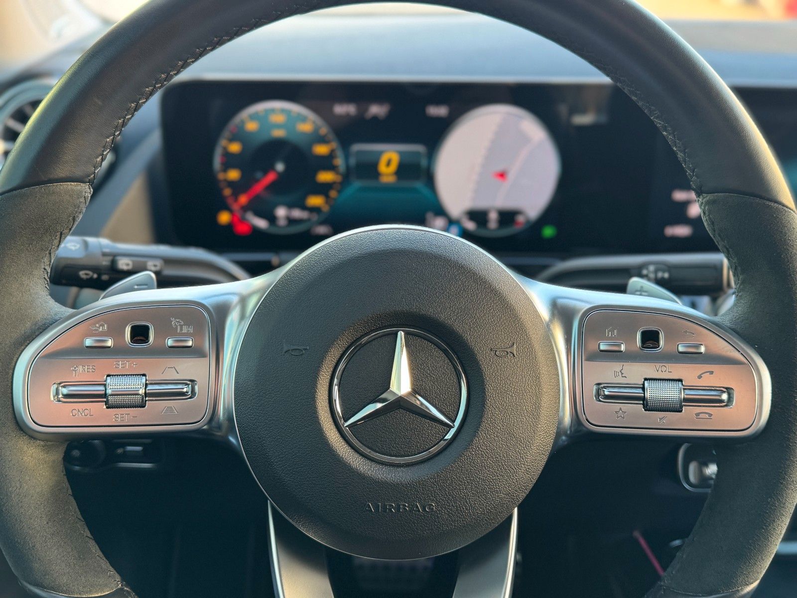 Fahrzeugabbildung Mercedes-Benz GLA 200d AMG-Line 4Matic *PERFORMANCE|360°*