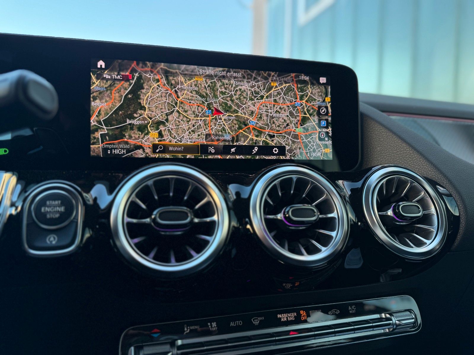 Fahrzeugabbildung Mercedes-Benz GLA 200d AMG-Line 4Matic *PERFORMANCE|360°*