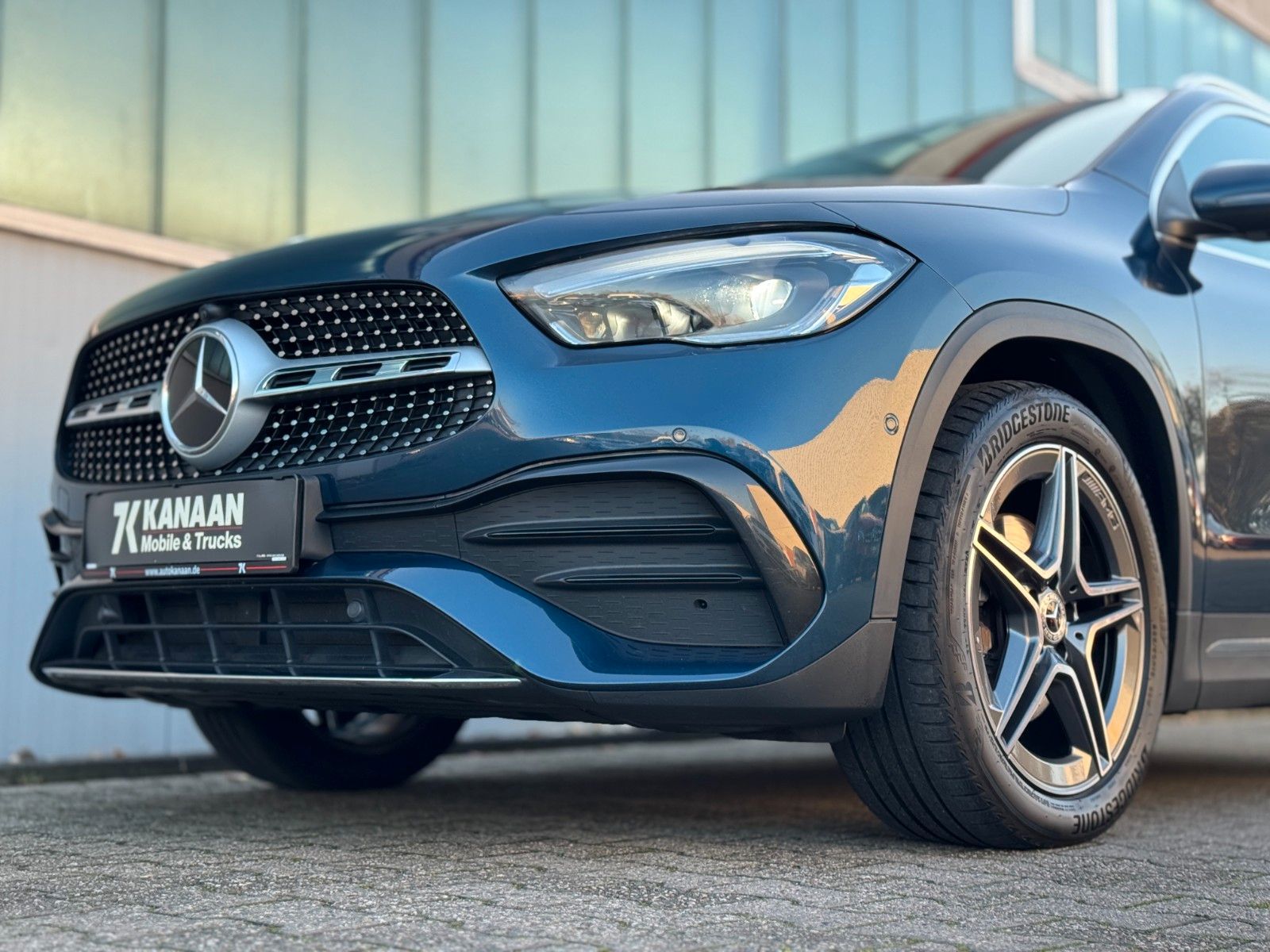 Fahrzeugabbildung Mercedes-Benz GLA 200d AMG-Line 4Matic *PERFORMANCE|360°*