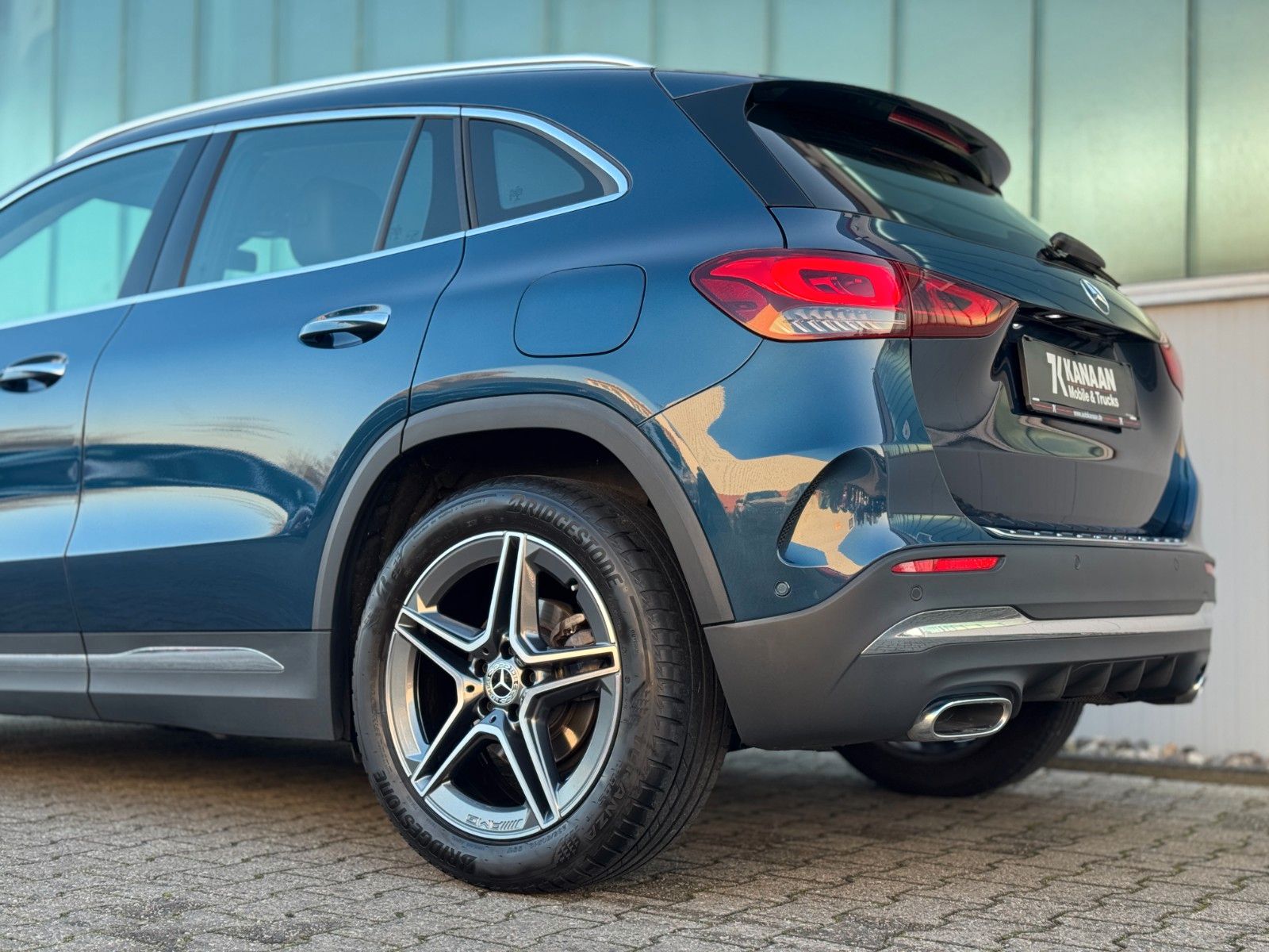 Fahrzeugabbildung Mercedes-Benz GLA 200d AMG-Line 4Matic *PERFORMANCE|360°*