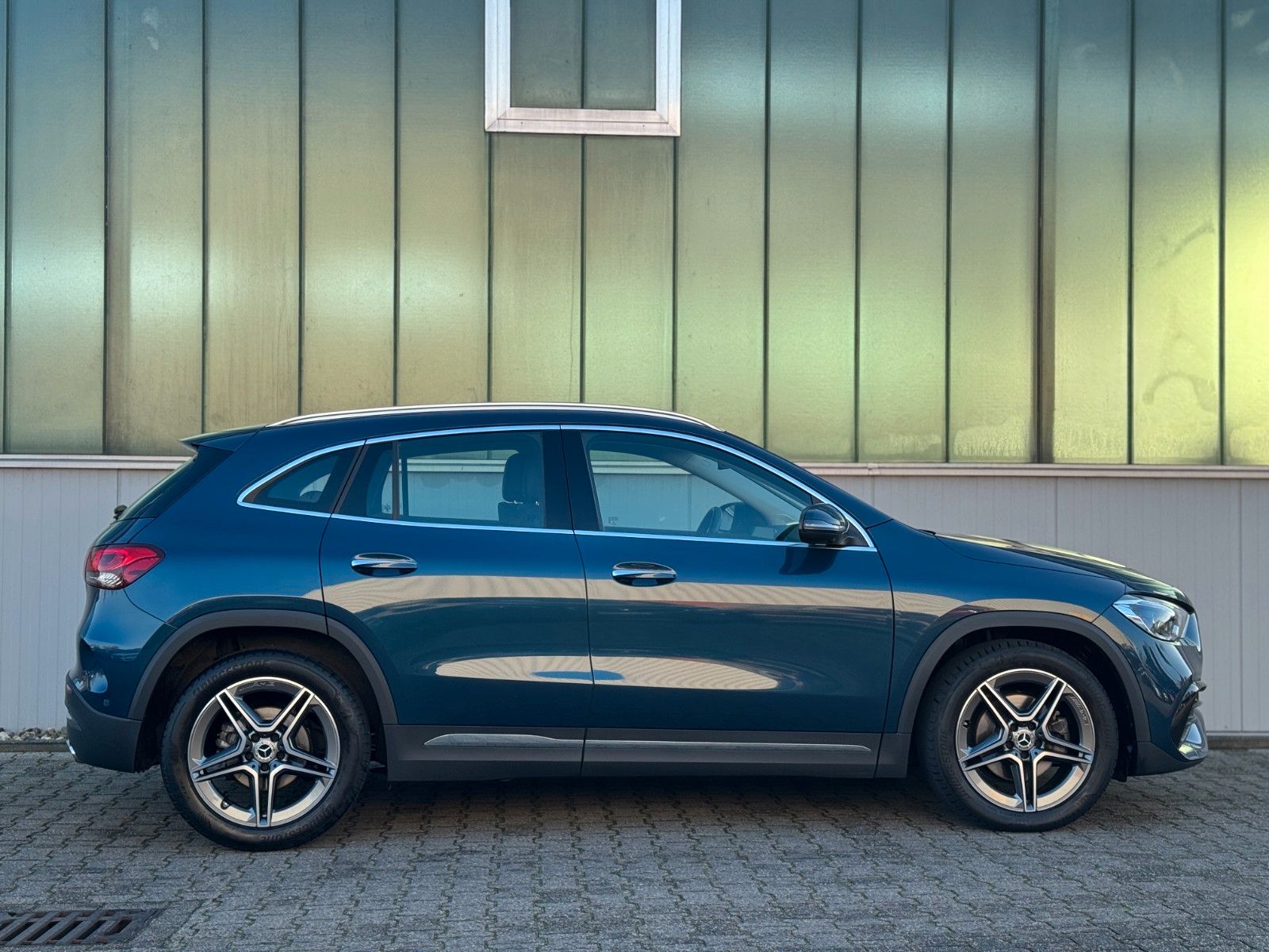 Fahrzeugabbildung Mercedes-Benz GLA 200d AMG-Line 4Matic *PERFORMANCE|360°*