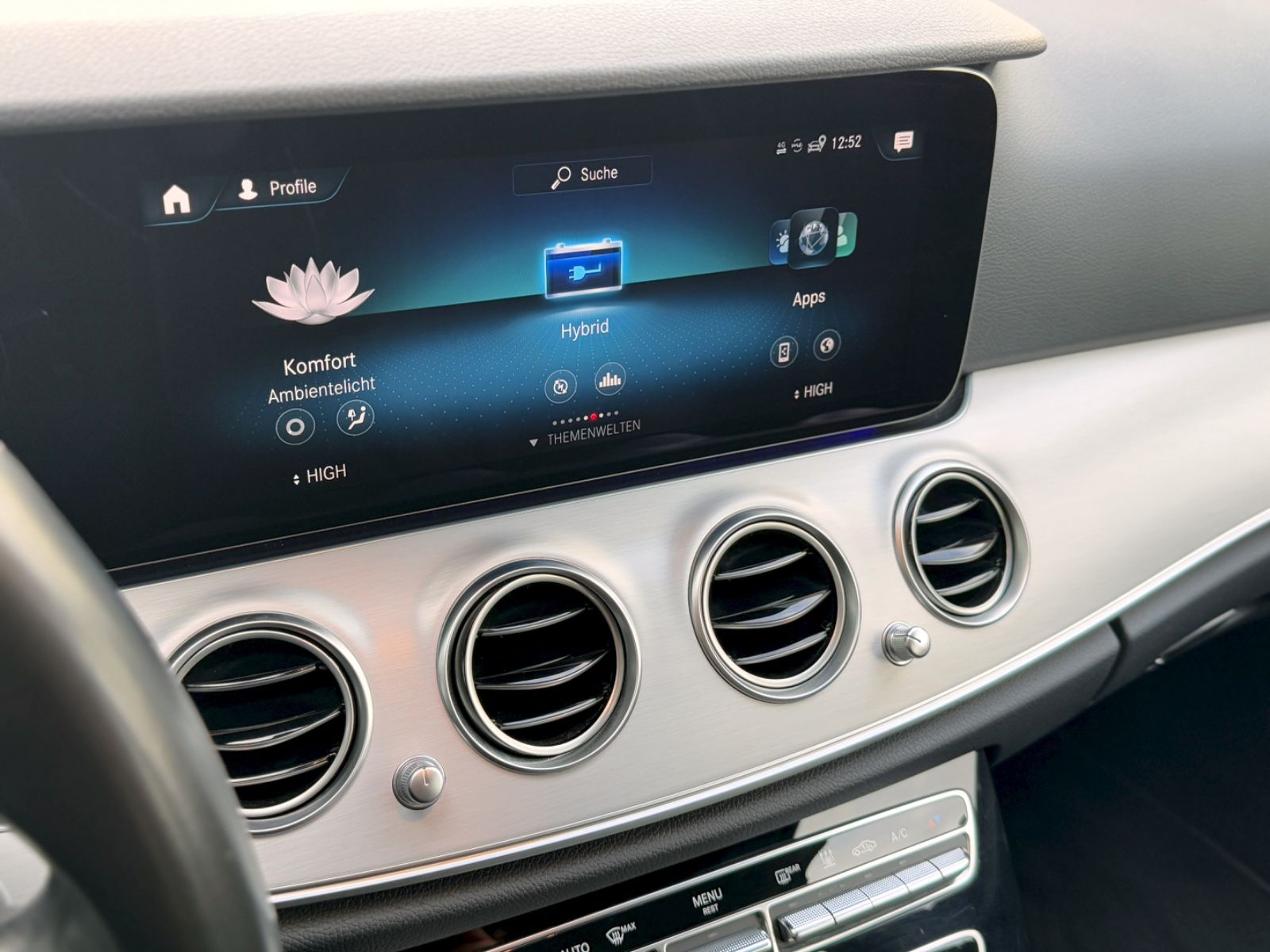 Fahrzeugabbildung Mercedes-Benz E 300de T 4Matic Avantarde *WIDESCREEN|LED|CAM*