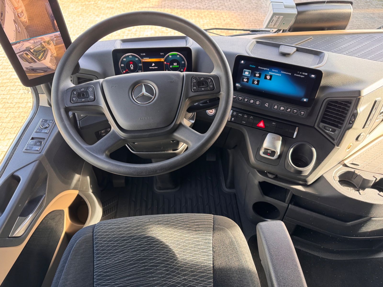 Fahrzeugabbildung Mercedes-Benz 1848 Actros 5 L BigSpace TÜV 11.2026