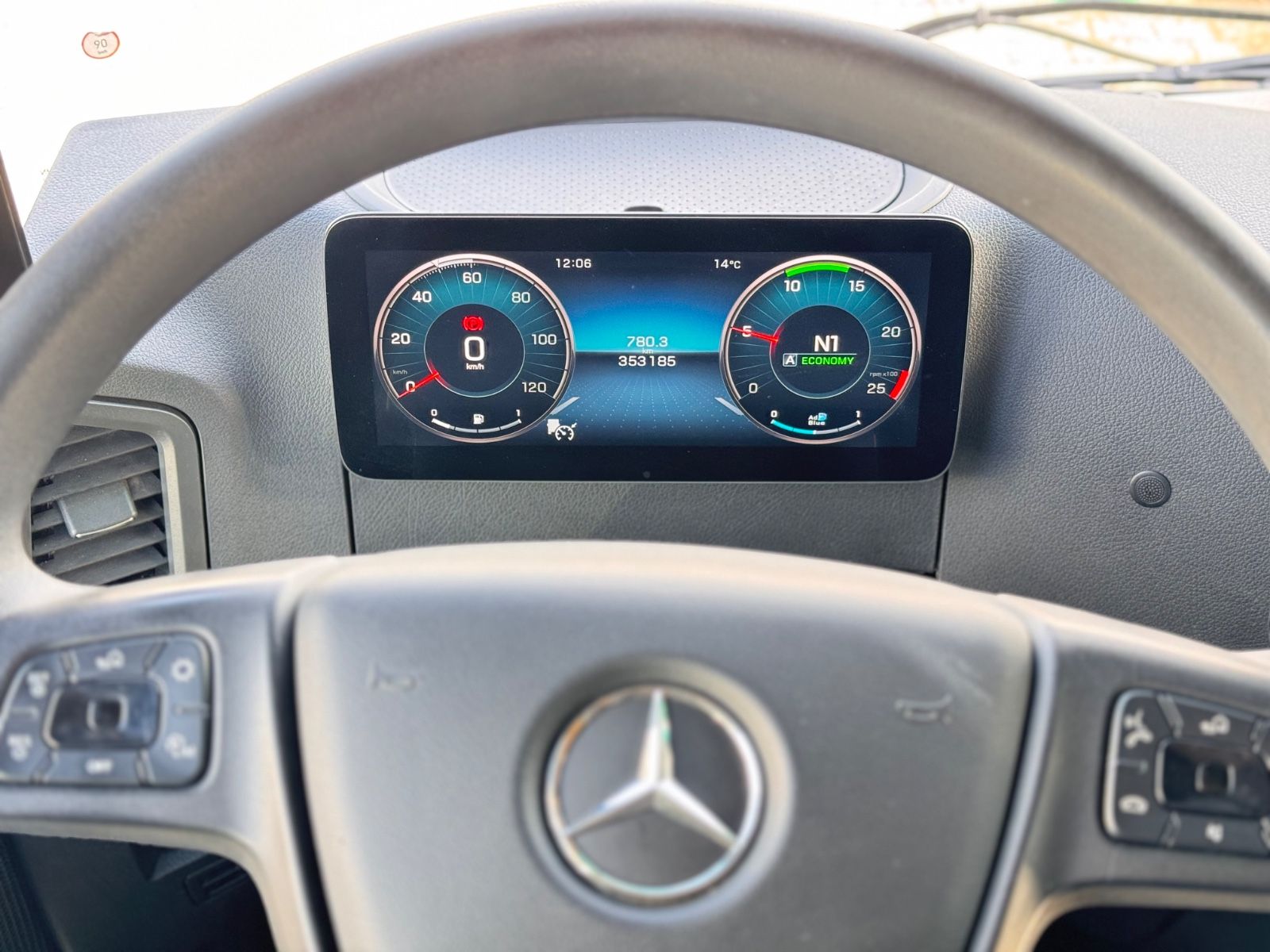 Fahrzeugabbildung Mercedes-Benz 1848 Actros 5 L BigSpace TÜV 11.2026