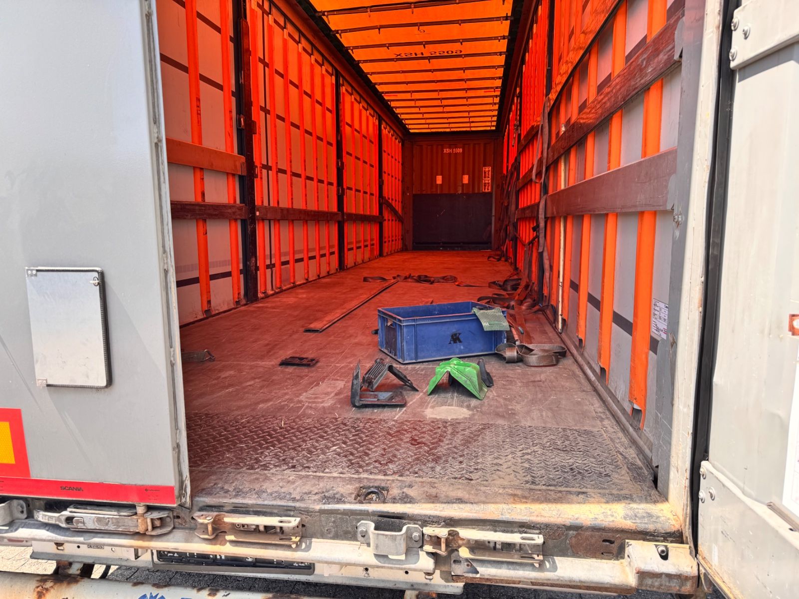 Fahrzeugabbildung Krone SD Curtainsider MEGA Jumbo XL Zert Getränke etc