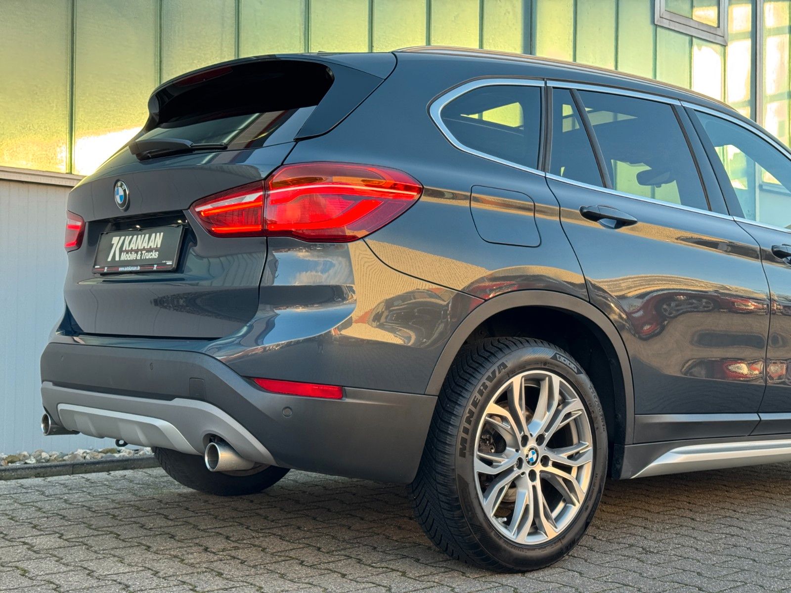 Fahrzeugabbildung BMW X1 sDrive 18d xLine Business*AHK|PANO|LEDER|NAV*