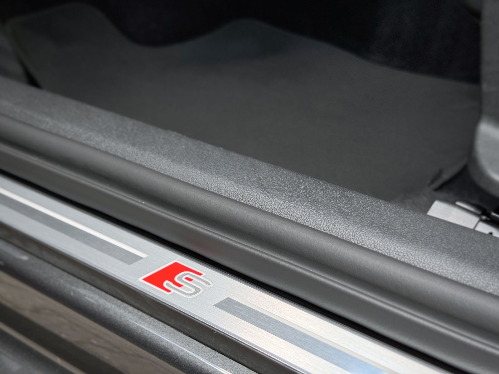 Fahrzeugabbildung Audi A3 Sportback 40TDI Quattro S-Line *LED|CAM*