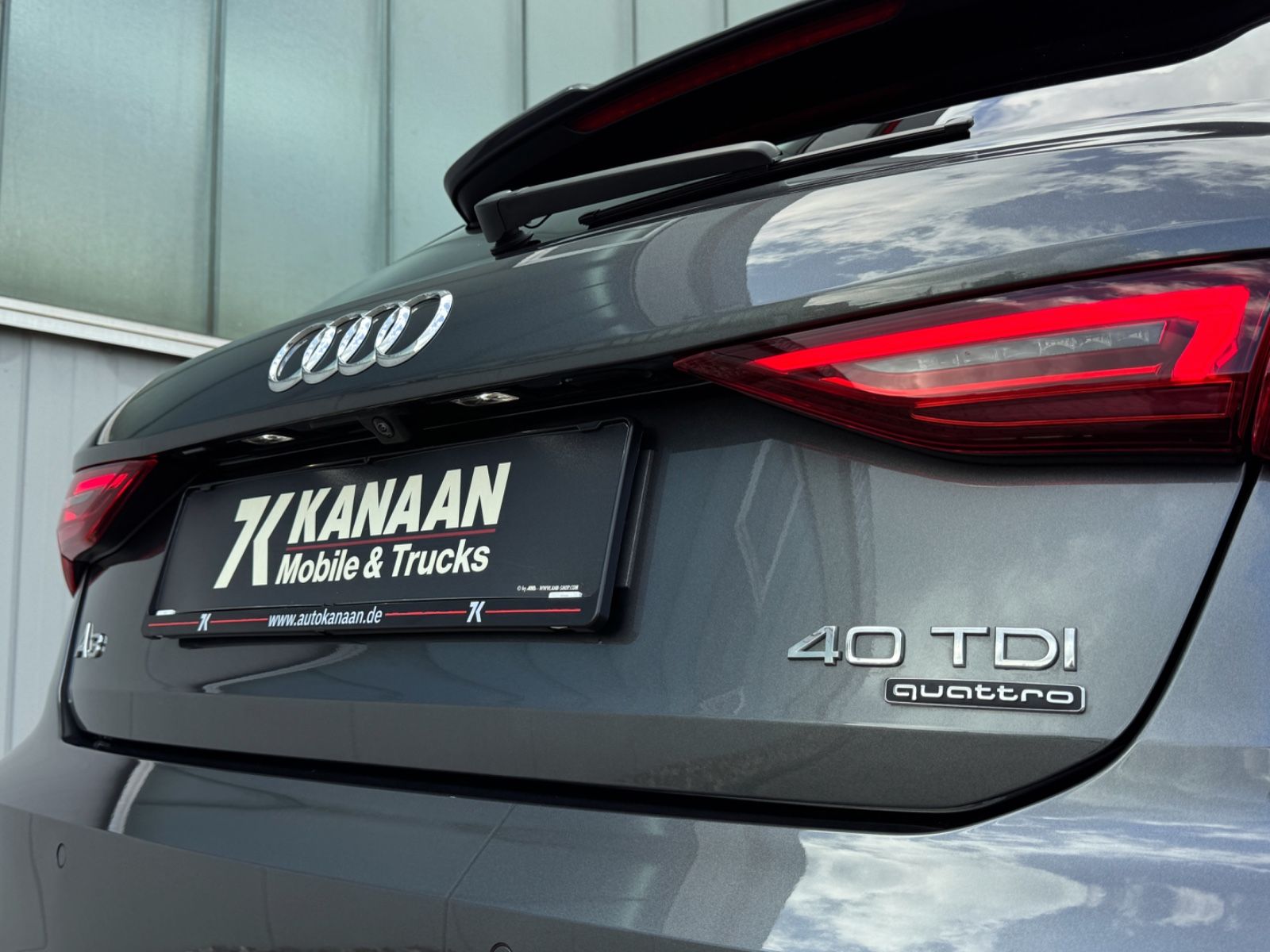 Fahrzeugabbildung Audi A3 Sportback 40TDI Quattro S-Line *LED|CAM*