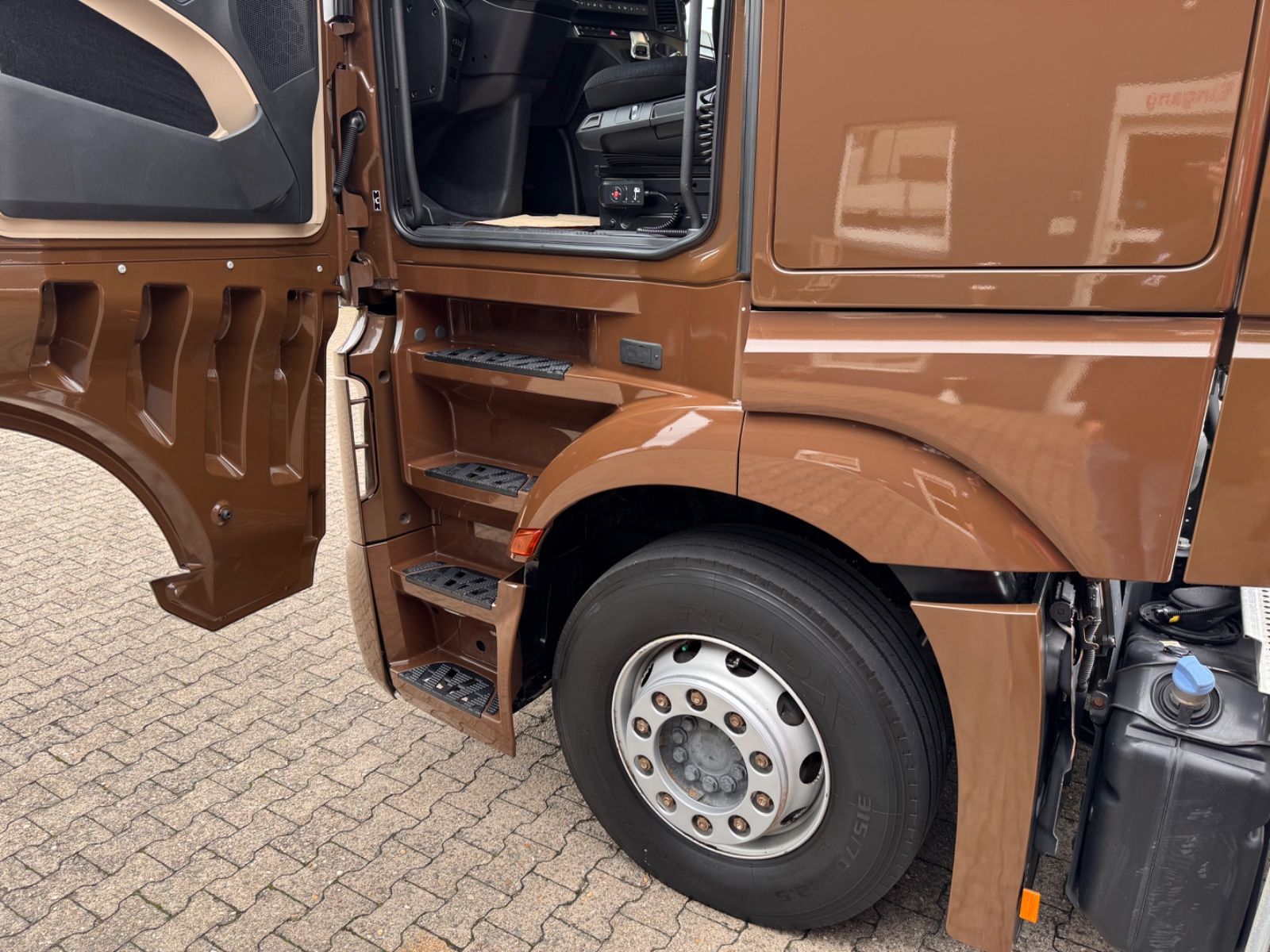 Fahrzeugabbildung Mercedes-Benz 1848 Actros 5 BigSPace