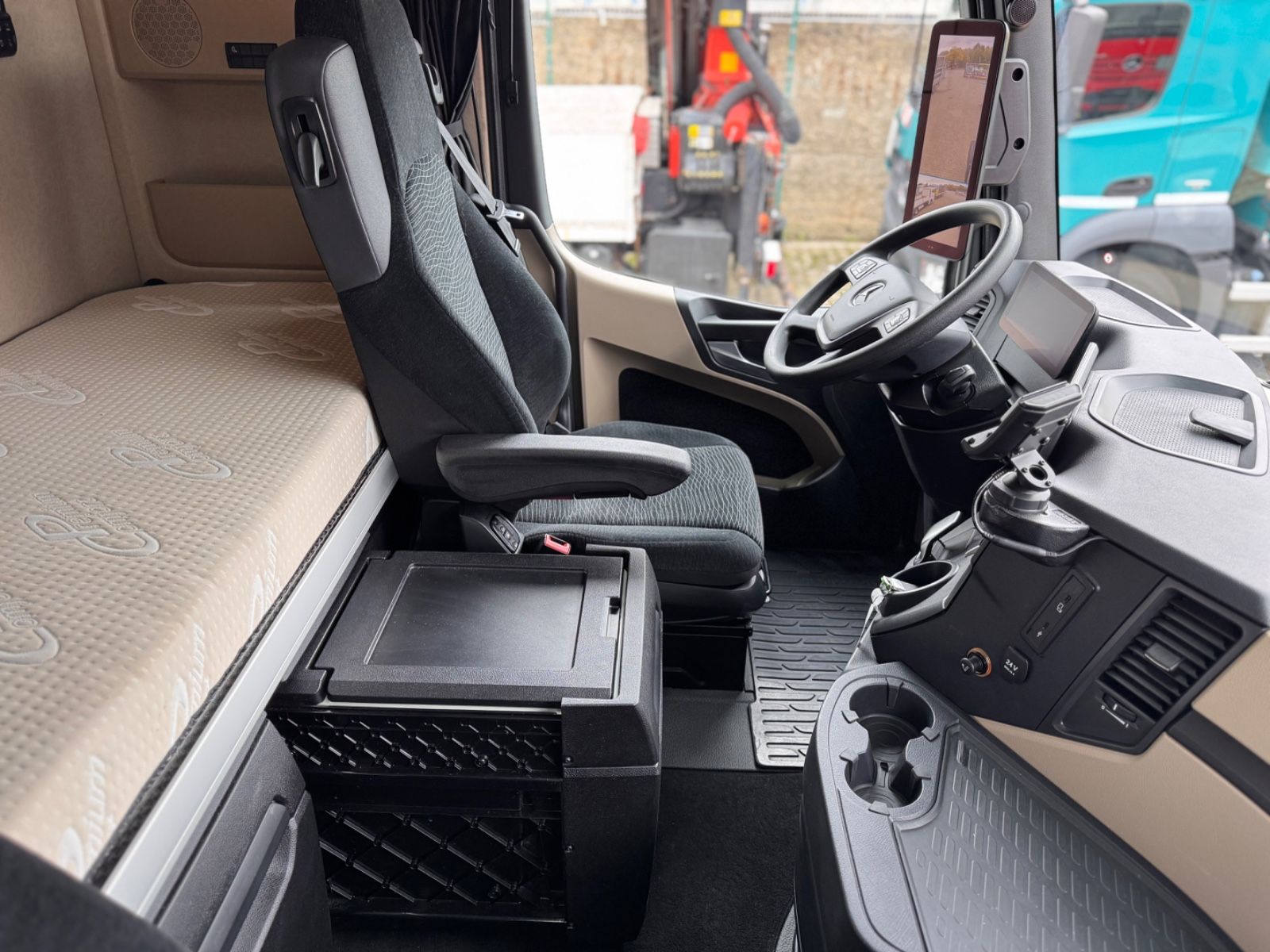 Fahrzeugabbildung Mercedes-Benz 1848 Actros 5 BigSPace