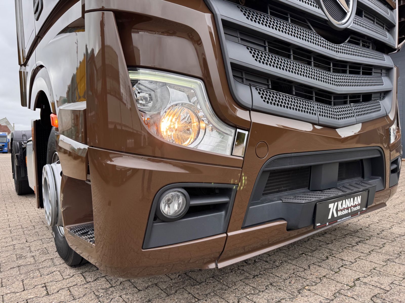 Fahrzeugabbildung Mercedes-Benz 1848 Actros 5 BigSPace