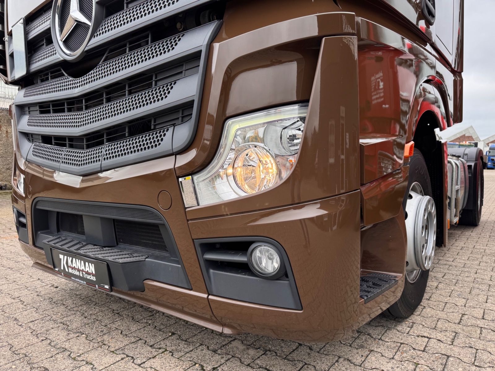 Fahrzeugabbildung Mercedes-Benz 1848 Actros 5 BigSPace