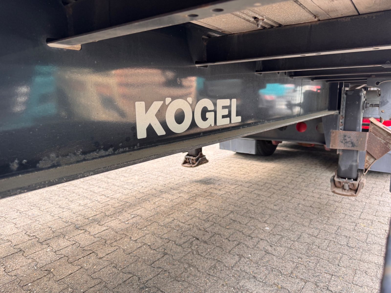 Fahrzeugabbildung Kögel SPKH 24 Koffer 3-Achser