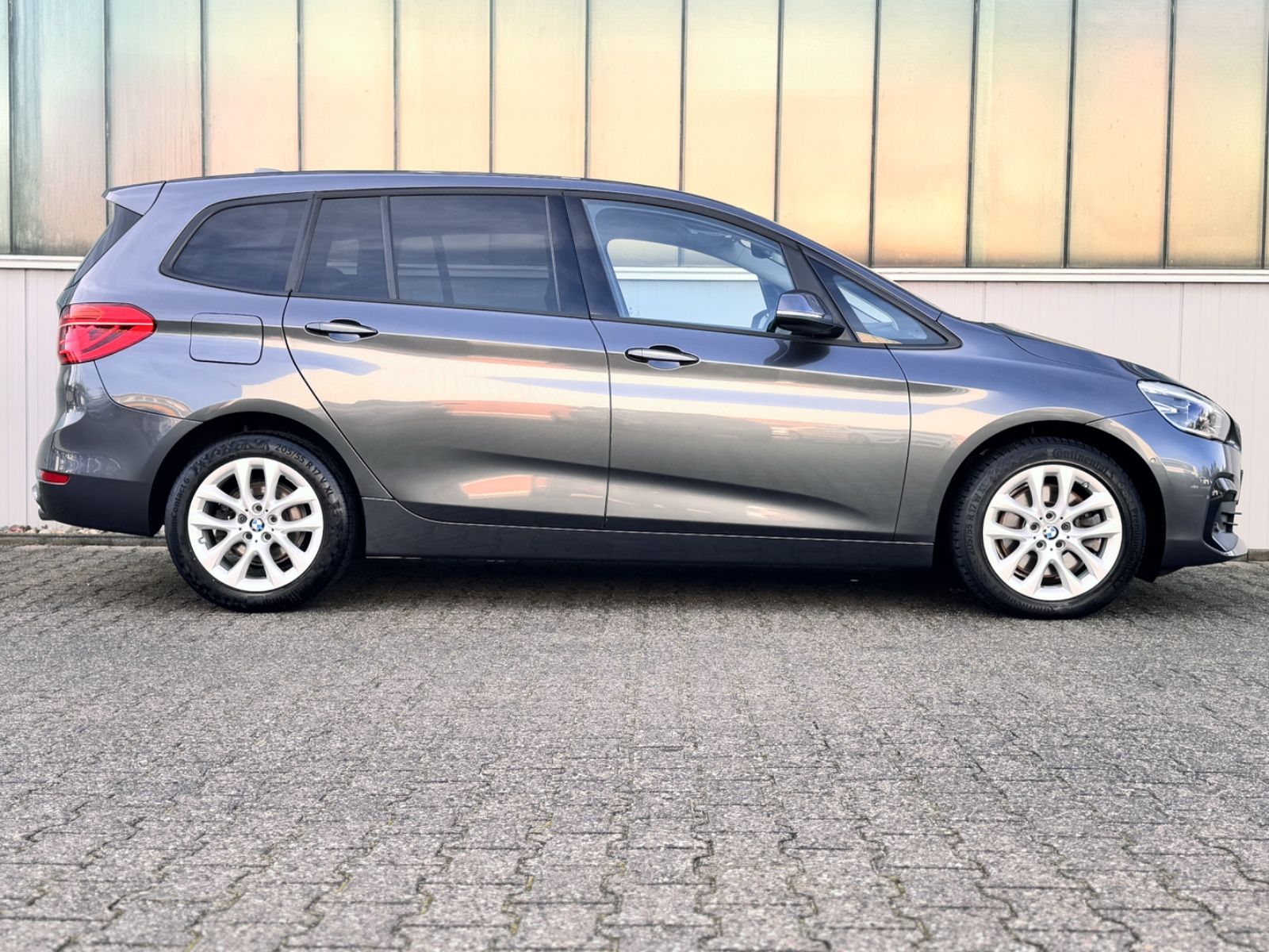 Fahrzeugabbildung BMW 220iA Gran Tourer Advantage*ASSIST|LED|NAVI|PDC*